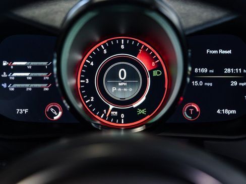 Used 2023 Aston Martin V8 Vantage Coupe RWD image 36