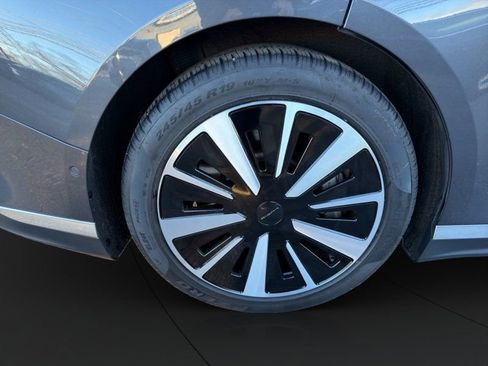 Used 2023 Lucid Air Pure AWD/4WD image 23