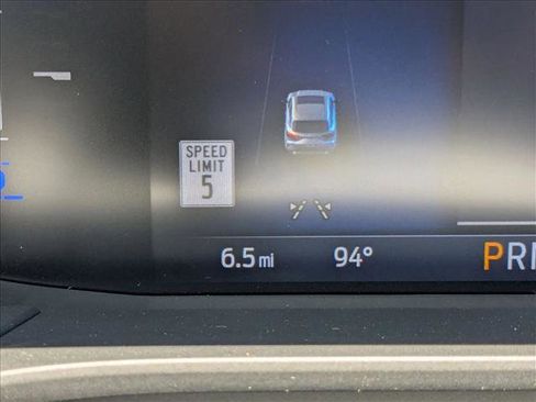 New 2025 Ford Escape SE image 10