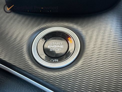 Used 2024 Jeep Grand Cherokee Altitude AWD/4WD image 23