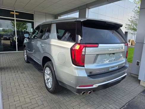 Used 2025 GMC Yukon Denali AWD/4WD image 2