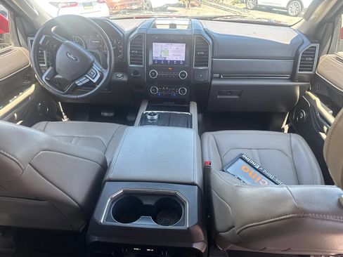 Used 2021 Ford Expedition Limited RWD image 9