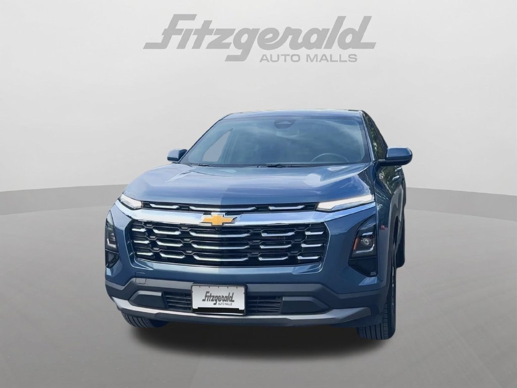 Used 2026 Chevrolet Equinox LT AWD/4WD image 3