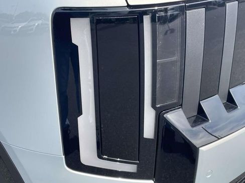 New 2027 Kia Telluride S image 13