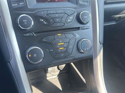 Used 2017 Ford Fusion SE image 17