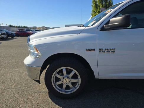Used 2017 RAM 1500 Classic SLT AWD/4WD image 6