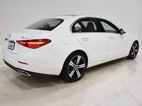 Used 2025 Mercedes-Benz C 300 4MATIC Sedan image 4