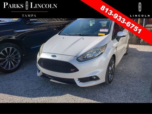 Used 2017 Ford Fiesta ST FWD image 4