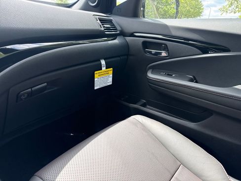 New 2026 Honda Ridgeline Black Edition image 17