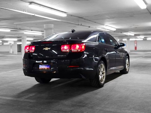 Used 2015 Chevrolet Malibu LT w/ Power Convenience Package image 7