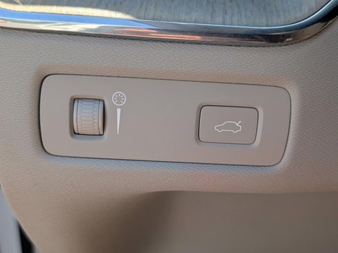 Used 2020 Volvo XC60 T6 Inscription AWD/4WD image 25
