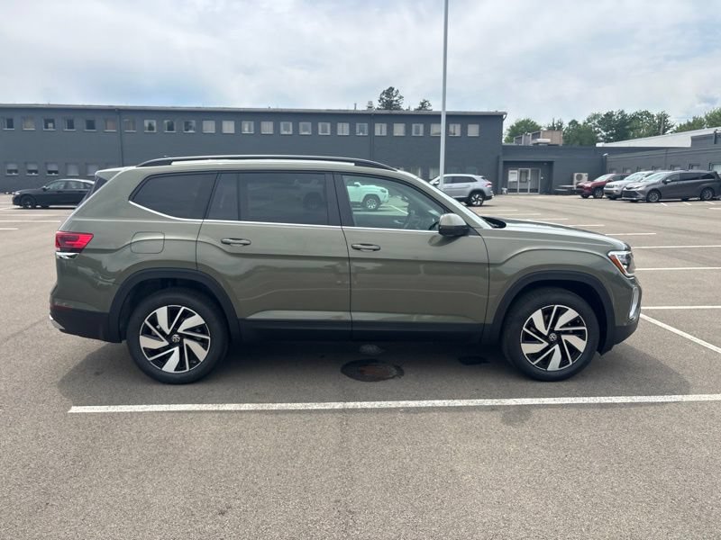 New 2026 Volkswagen Atlas SE FWD image 2