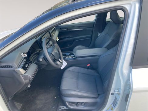 Used 2026 Toyota Camry XSE image 9