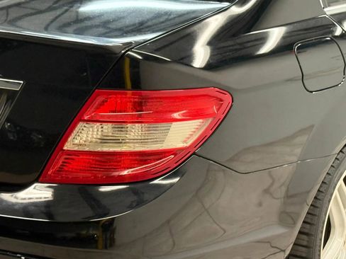 Used 2011 Mercedes-Benz C 350 Sport image 12