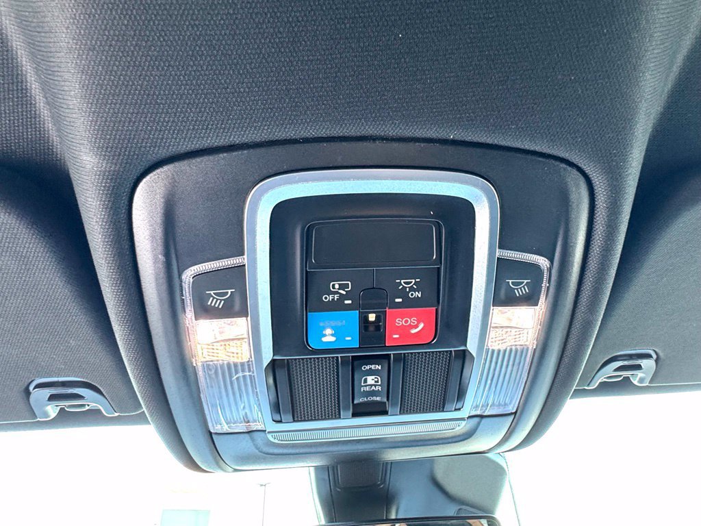 Used 2026 RAM 1500 Laramie AWD/4WD image 37