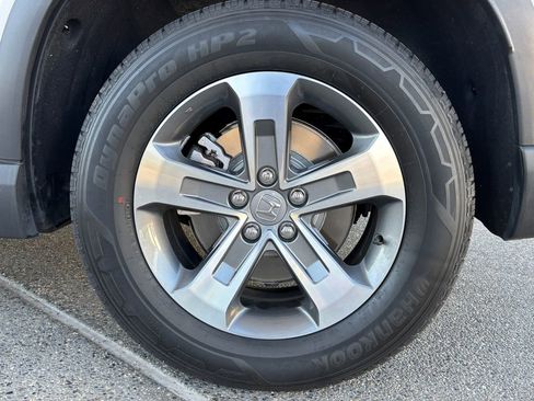 Used 2025 Honda Pilot EX-L image 35