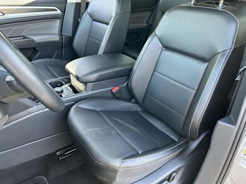Used 2023 Volkswagen Atlas SE w/ Panoramic Sunroof Package AWD/4WD image 18