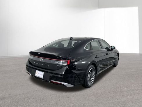 New 2026 Hyundai Sonata Limited image 12