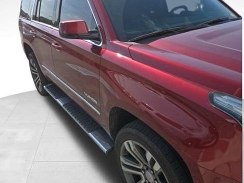 Used 2018 GMC Yukon SLT w/ Premium Edition AWD/4WD image 6