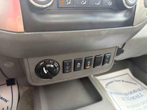 Used 2016 Nissan Frontier SL AWD/4WD image 25