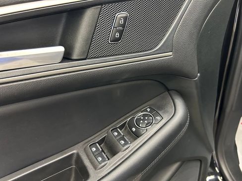 Used 2023 Ford Edge SEL AWD/4WD image 23