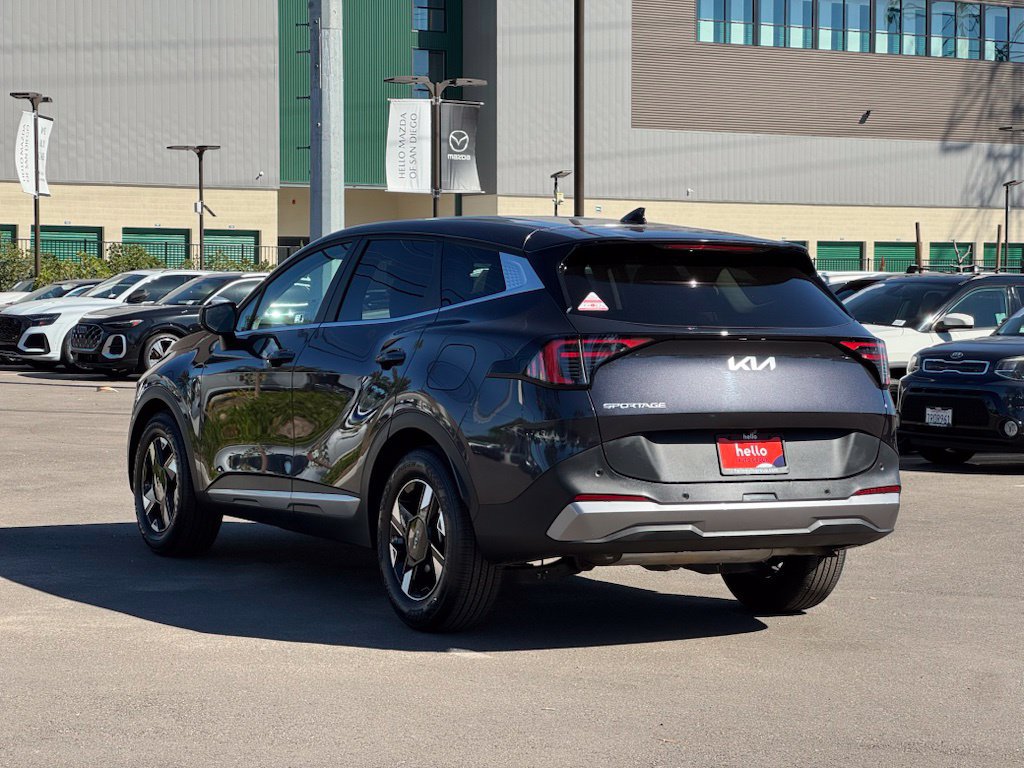 Used 2026 Kia Sportage LX FWD image 32