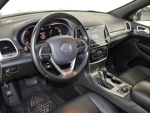 Used 2022 Jeep Grand Cherokee Limited image 24