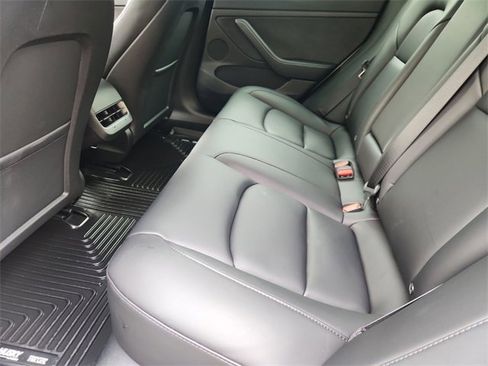 Used 2023 Tesla Model 3 Standard Range image 24