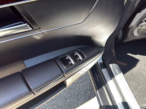 Used 2011 Mercedes-Benz S 550 4MATIC image 36