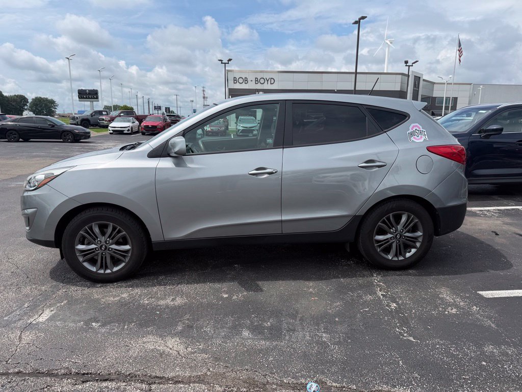 Used 2015 Hyundai Tucson GLS w/ Option Group 02 AWD/4WD image 1