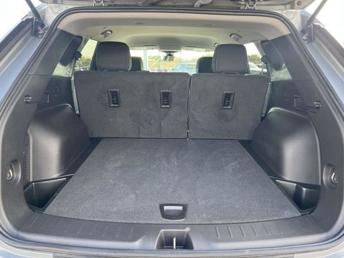 Used 2024 Chevrolet Blazer LT image 40