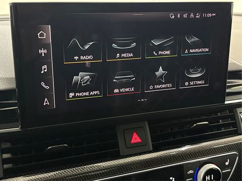 Used 2021 Audi S4 Premium Plus w/ Premium Plus Package image 43