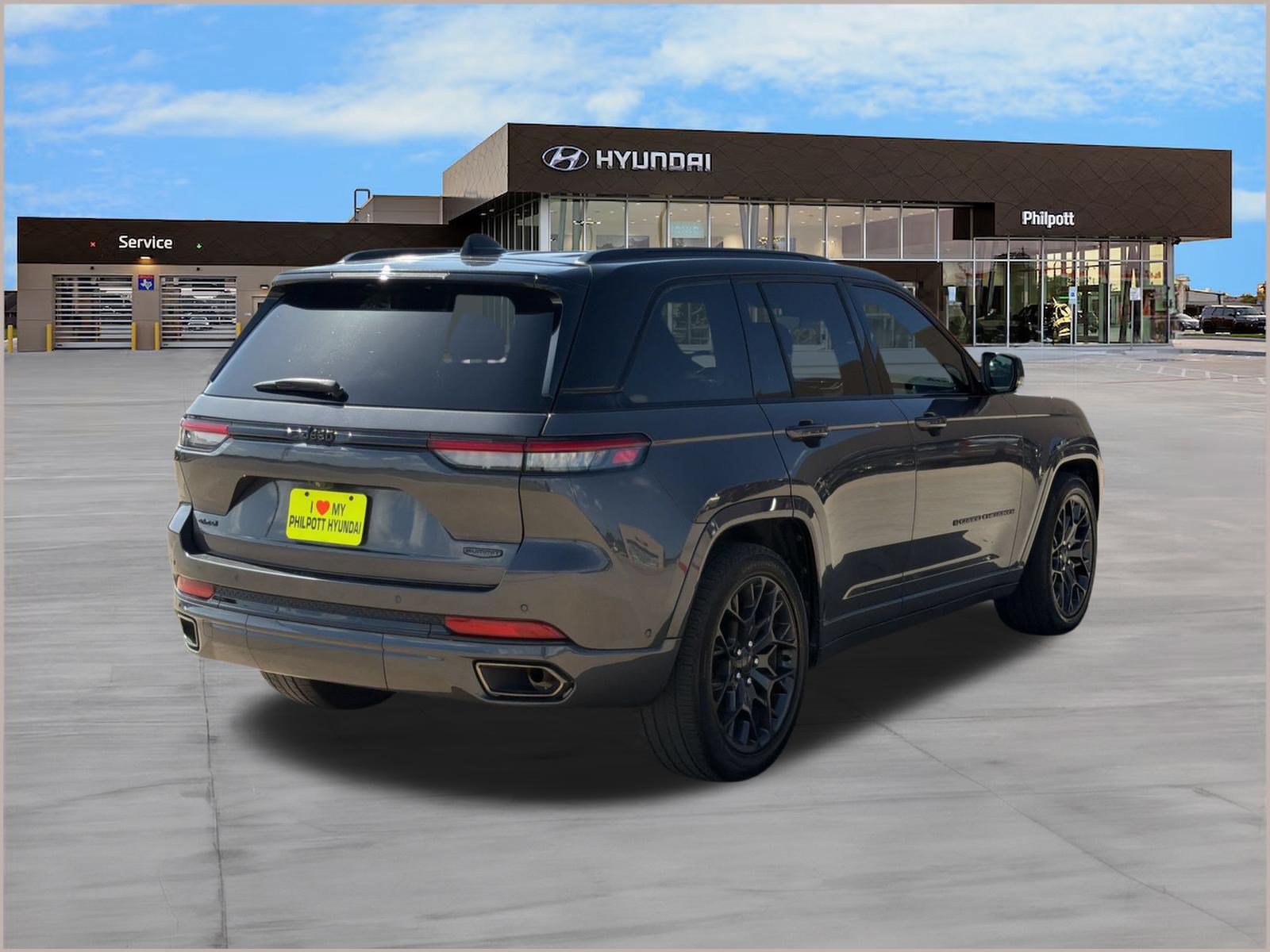 Used 2024 Jeep Grand Cherokee Summit w/ High Altitude Package AWD/4WD image 9