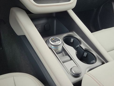 New 2026 Ford Explorer Active w/ Active Comfort Package image 18