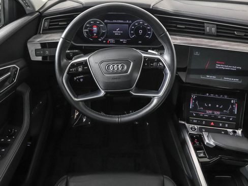Used 2023 Audi e-tron Premium image 39