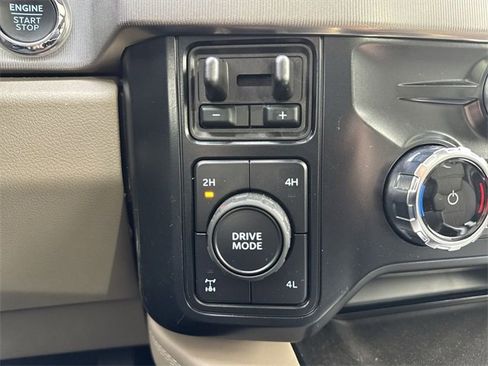 New 2026 Ford F250 Platinum w/ Platinum Plus Package image 30