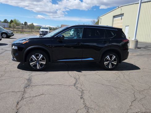 Used 2023 Nissan Rogue SL w/ SL Premium Package AWD/4WD image 5