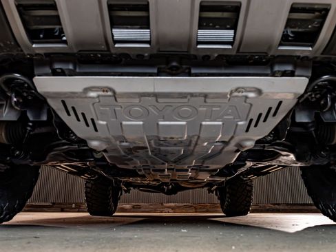 Used 2025 Toyota Land Cruiser image 12