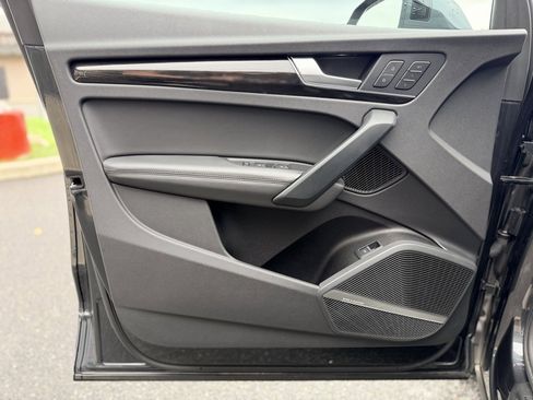 Used 2020 Audi Q5 2.0T Premium Plus w/ Premium Plus Package image 13