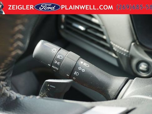 Used 2024 Subaru Outback Premium AWD/4WD image 25