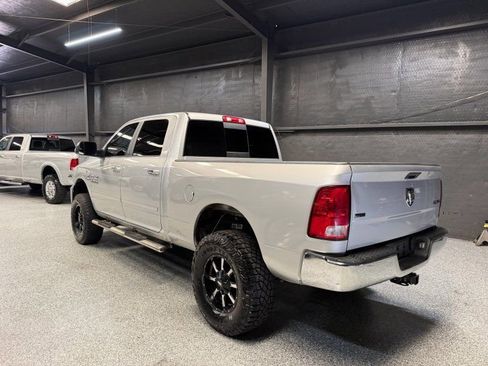 Used 2018 RAM 2500 SLT AWD/4WD image 7