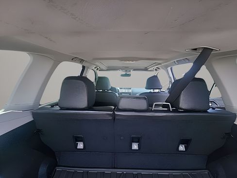 Used 2017 Subaru Forester 2.0XT Premium AWD/4WD image 11