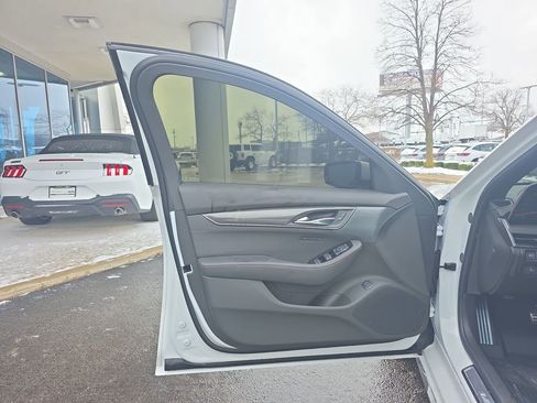 Used 2026 Cadillac CT5 V w/ Technology Package image 17