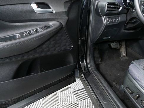 Used 2019 Hyundai Santa Fe SEL image 7