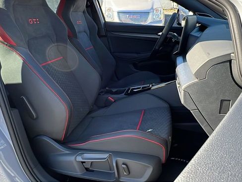 New 2025 Volkswagen GTI SE image 9