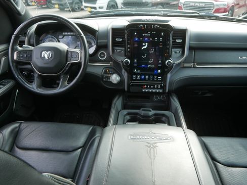 Used 2020 RAM 1500 Limited w/ Black Appearance Package AWD/4WD image 10
