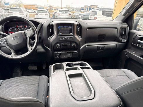 Used 2019 Chevrolet Silverado 1500 Custom Trail Boss w/ Custom Convenience Package image 10