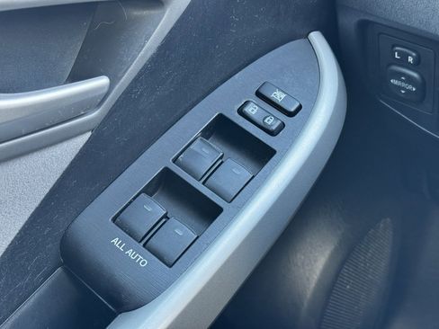 Used 2012 Toyota Prius Two image 30