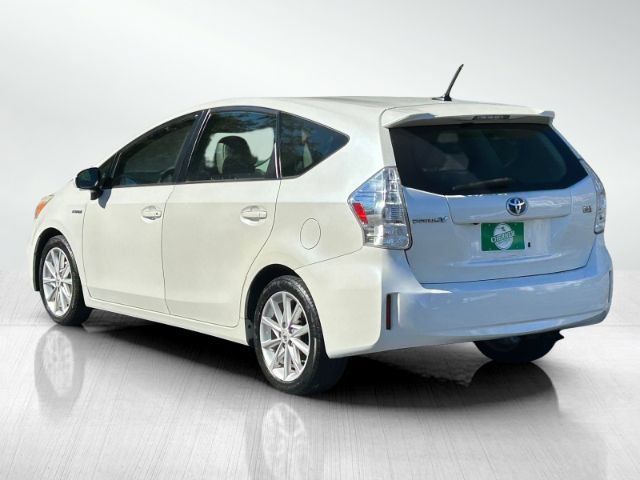 Used 2013 Toyota Prius V Five FWD image 6