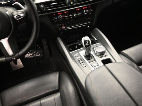 Used 2019 BMW X6 sDrive35i w/ M Sport Package image 19